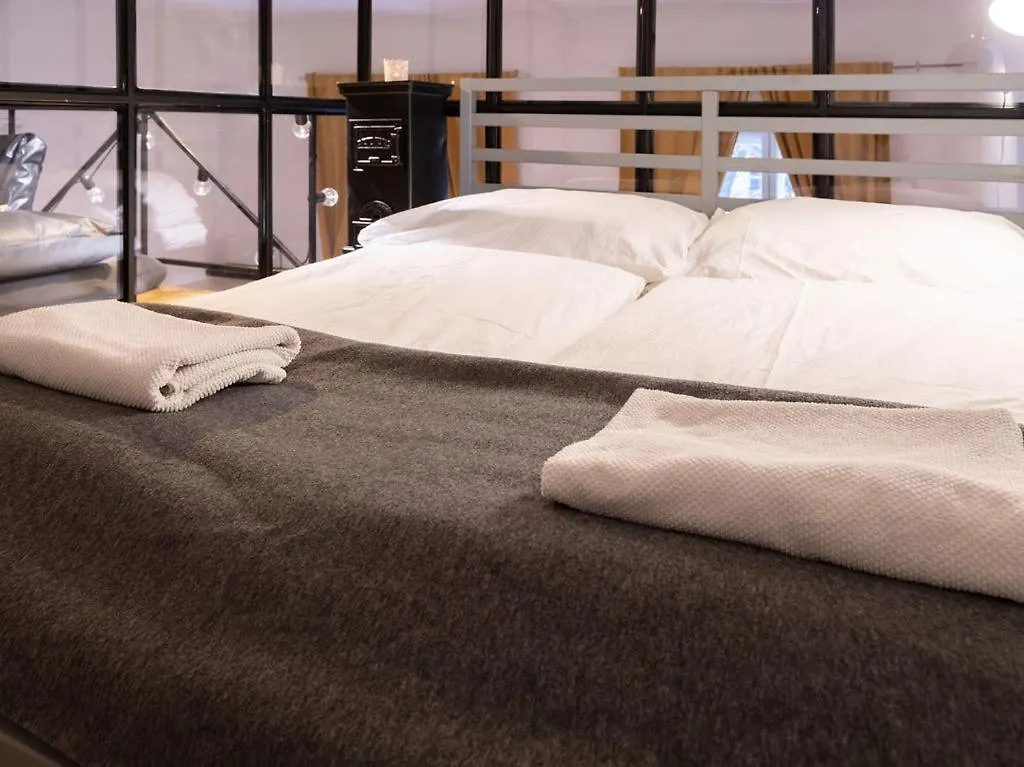 Mooki Rumbach Budapest Apartment