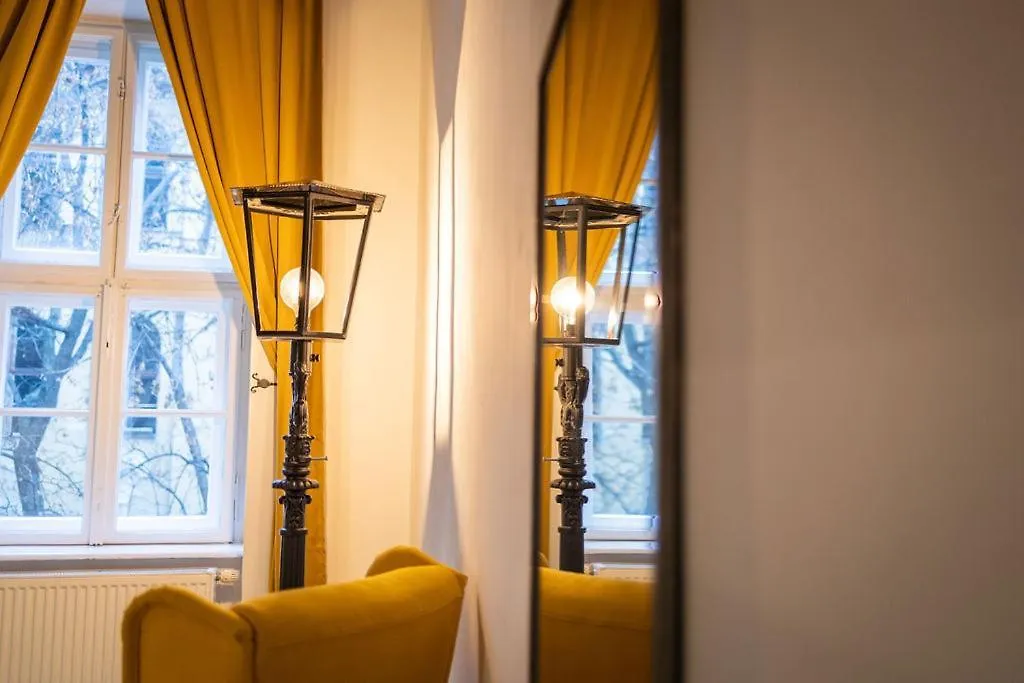 Mooki Rumbach Budapest Apartment