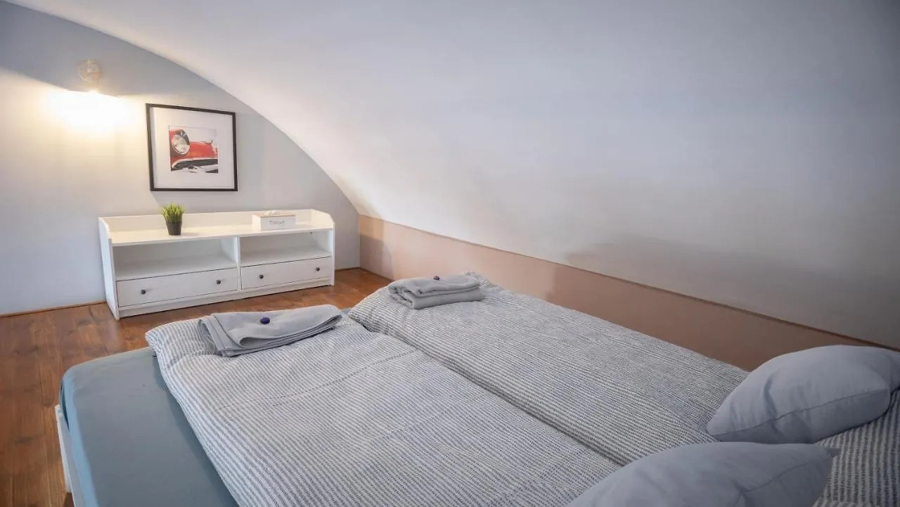 Mooki Rumbach Budapest Apartment Macaristan