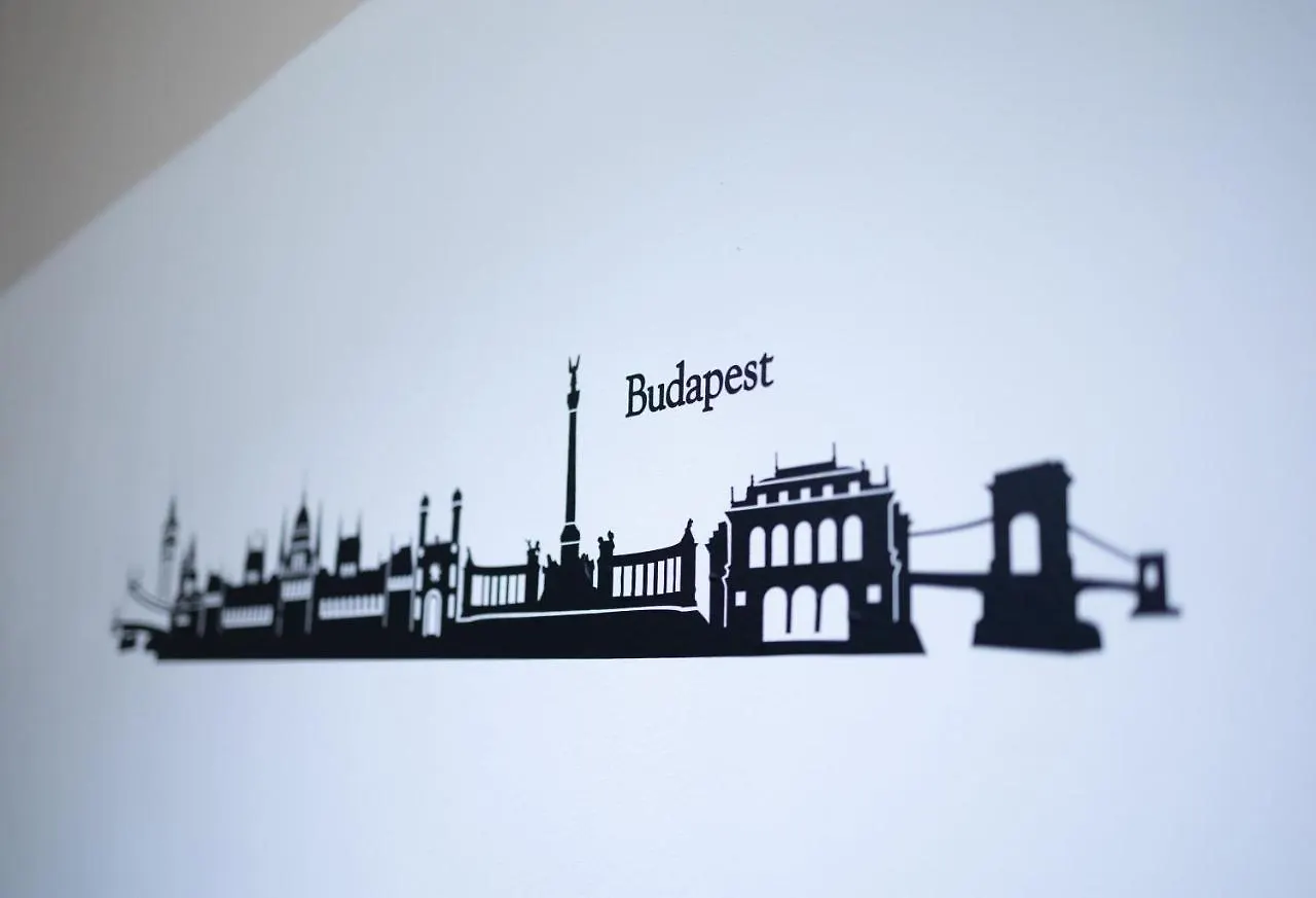 Mooki Rumbach Budapest Apartment